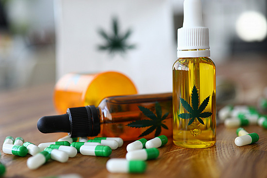 CBD Oil vs Prescription Medications Pros and Cons